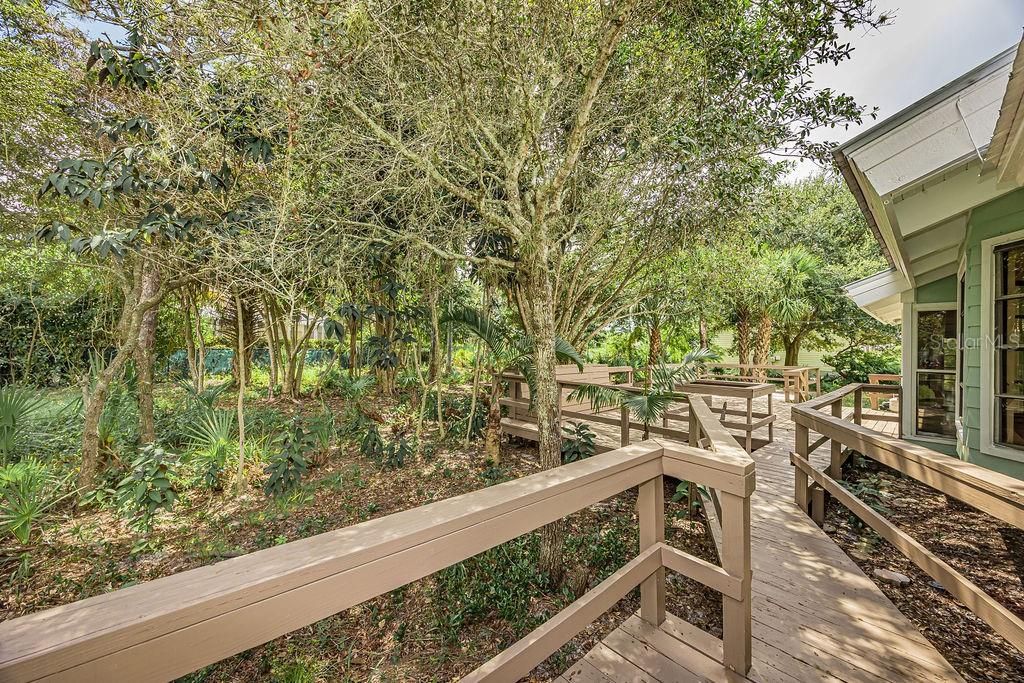 Под контрактом: $525,000 (3 спален, 2 ванн, 1805 Квадратных фут)