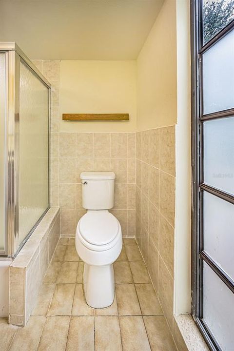 Под контрактом: $525,000 (3 спален, 2 ванн, 1805 Квадратных фут)