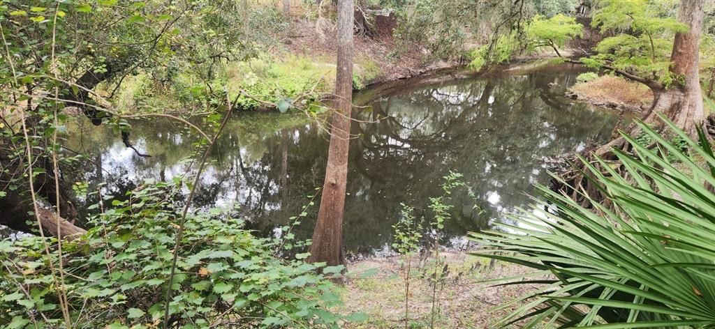 На продажу: $165,000 (2.48 acres)