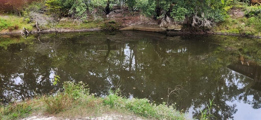 На продажу: $165,000 (2.48 acres)