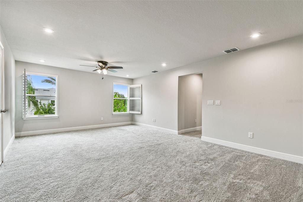 Active With Contract: $500,000 (4 beds, 3 baths, 2618 Square Feet)