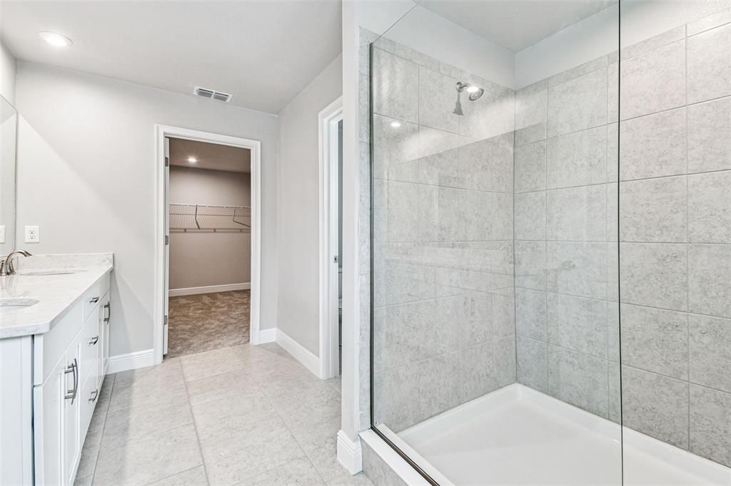 Active With Contract: $500,000 (4 beds, 3 baths, 2618 Square Feet)