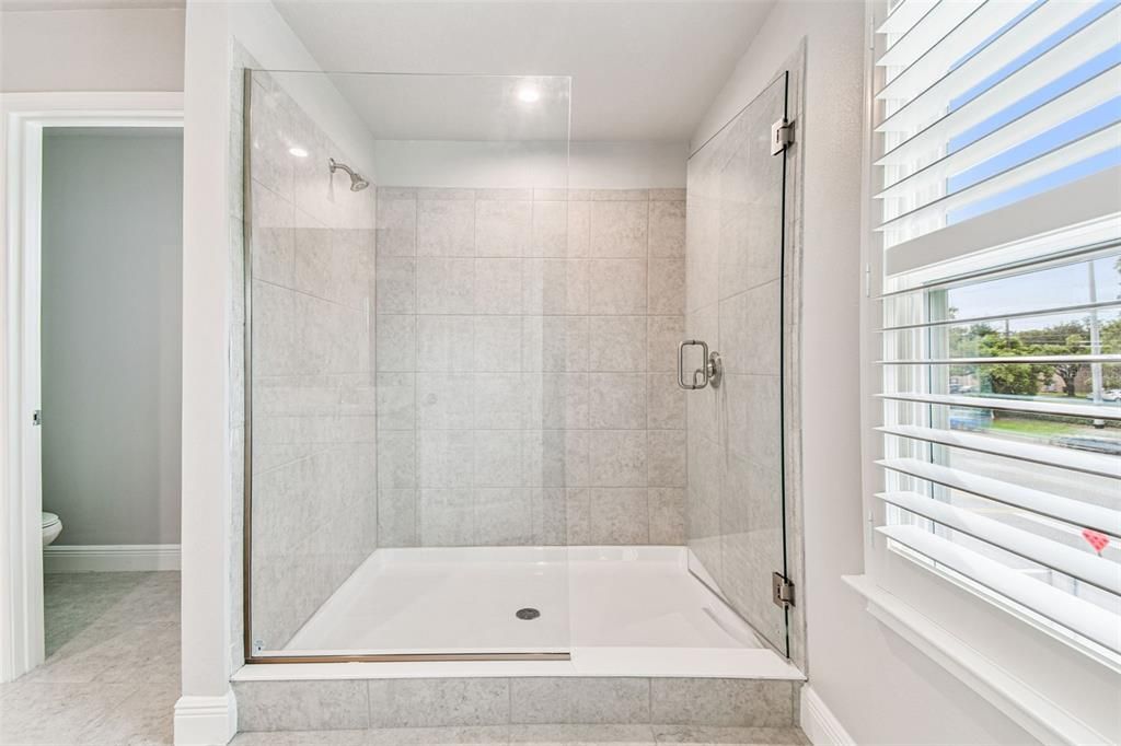 Active With Contract: $500,000 (4 beds, 3 baths, 2618 Square Feet)