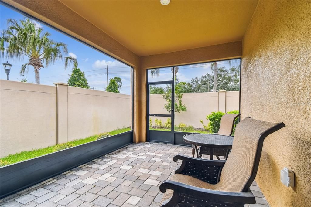 Active With Contract: $500,000 (4 beds, 3 baths, 2618 Square Feet)