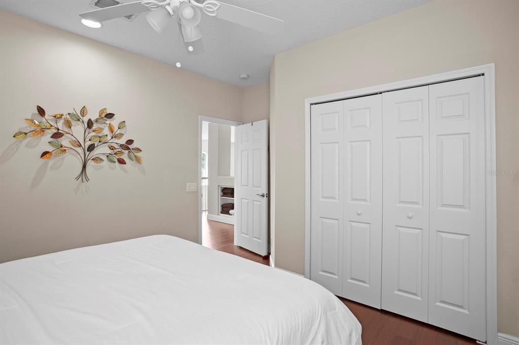 For Sale: $799,000 (5 beds, 3 baths, 3567 Square Feet)