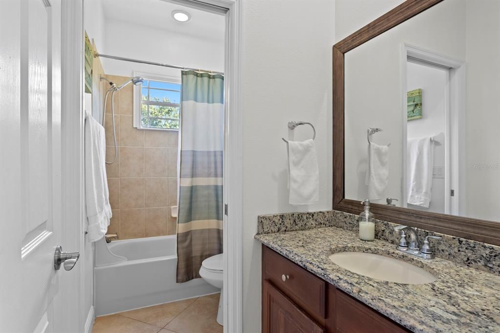 For Sale: $799,000 (5 beds, 3 baths, 3567 Square Feet)