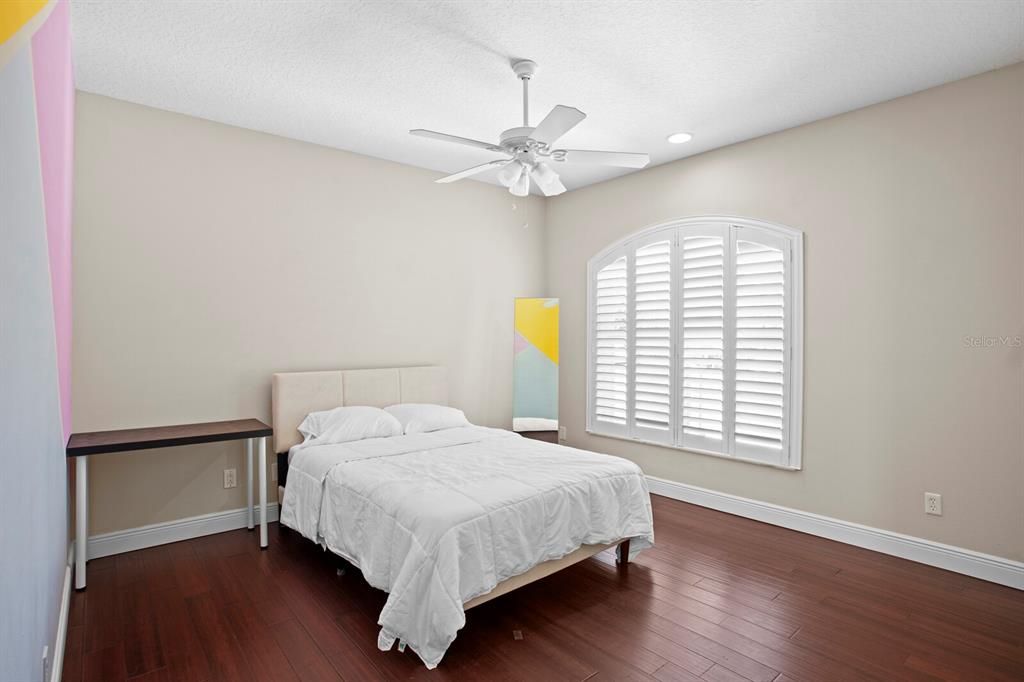 For Sale: $799,000 (5 beds, 3 baths, 3567 Square Feet)