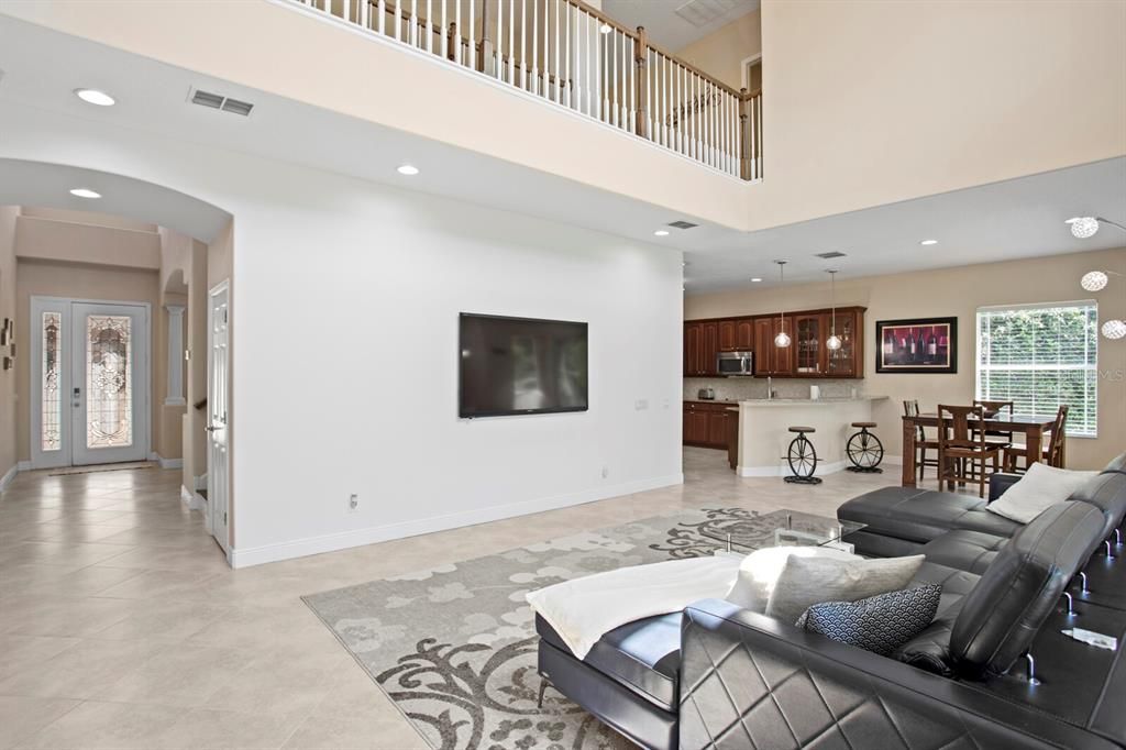 For Sale: $799,000 (5 beds, 3 baths, 3567 Square Feet)