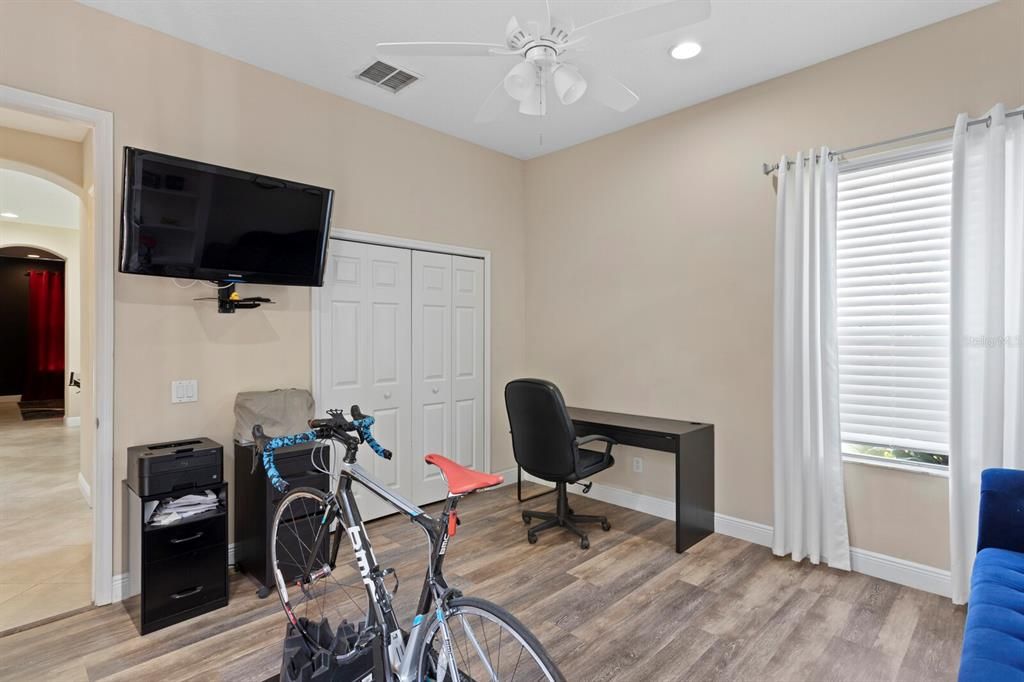 For Sale: $799,000 (5 beds, 3 baths, 3567 Square Feet)