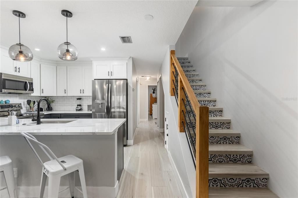 For Sale: $609,500 (2 beds, 2 baths, 1226 Square Feet)