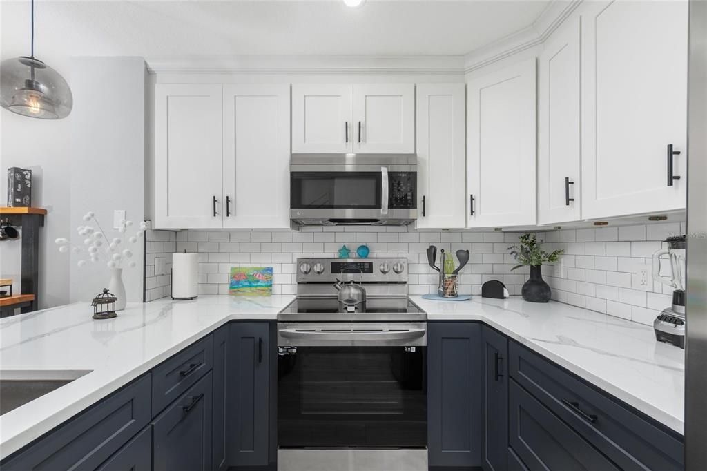 For Sale: $609,500 (2 beds, 2 baths, 1226 Square Feet)