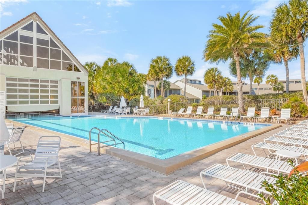 For Sale: $609,500 (2 beds, 2 baths, 1226 Square Feet)