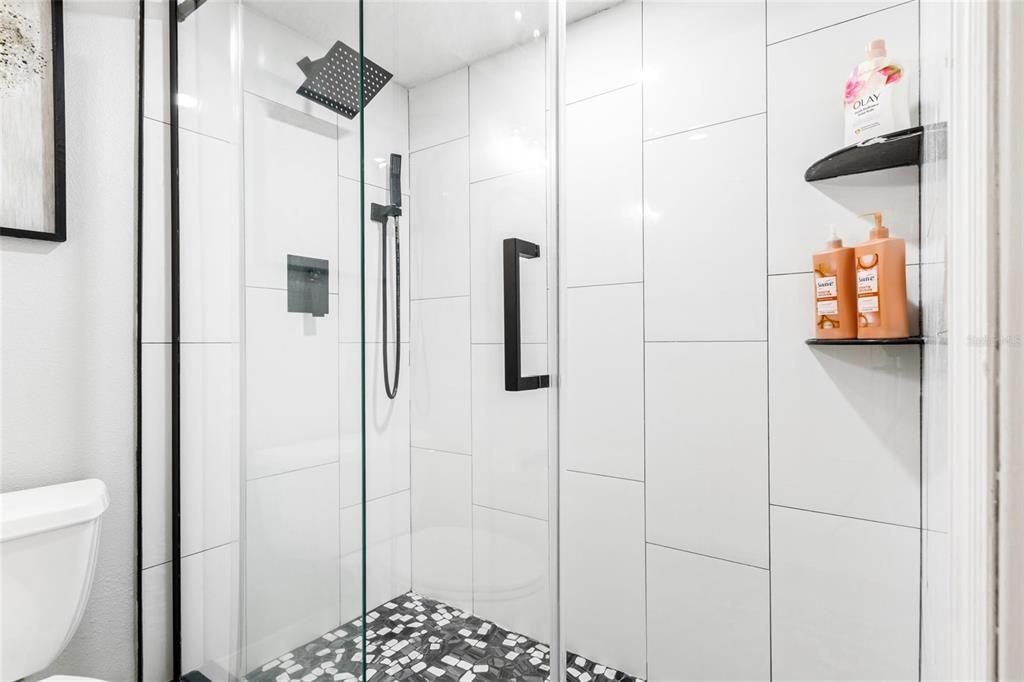 For Sale: $609,500 (2 beds, 2 baths, 1226 Square Feet)