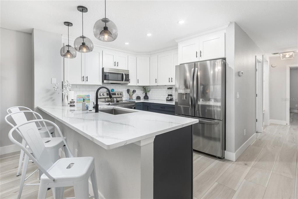For Sale: $609,500 (2 beds, 2 baths, 1226 Square Feet)