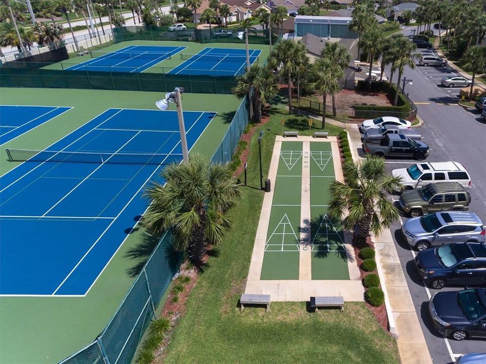 For Sale: $609,500 (2 beds, 2 baths, 1226 Square Feet)