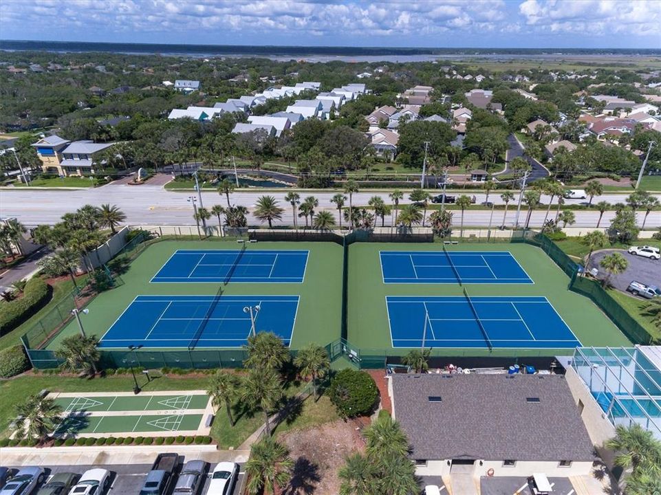 For Sale: $609,500 (2 beds, 2 baths, 1226 Square Feet)