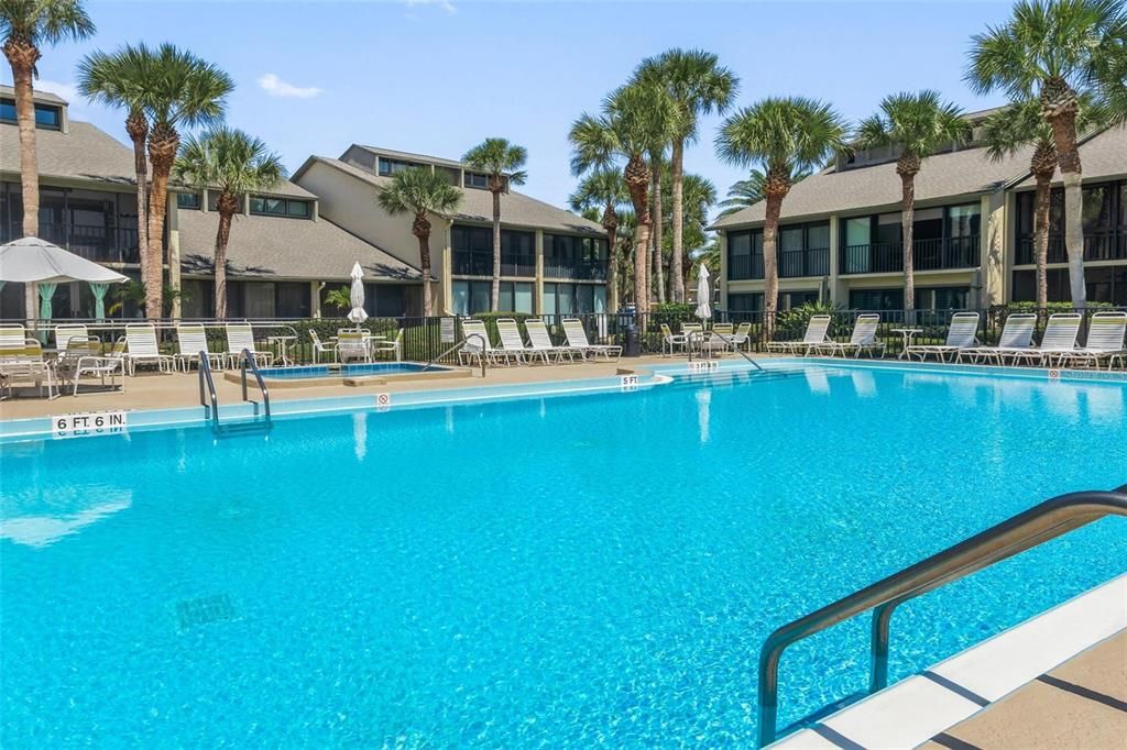 For Sale: $609,500 (2 beds, 2 baths, 1226 Square Feet)