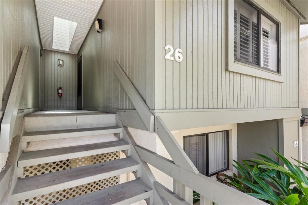 For Sale: $609,500 (2 beds, 2 baths, 1226 Square Feet)