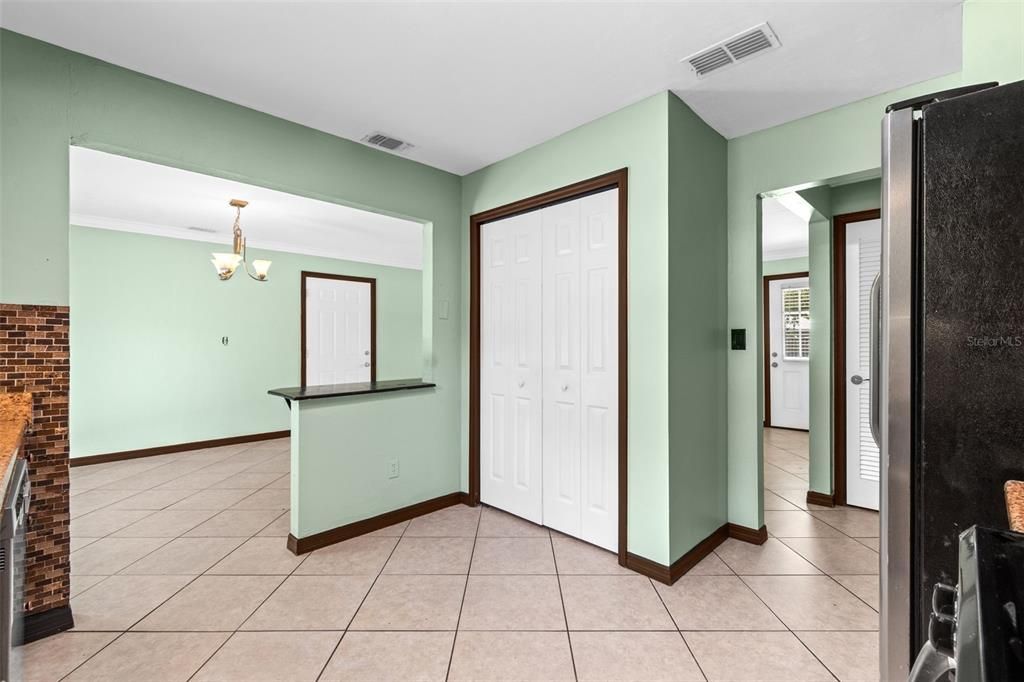 En Venta: $289,900 (3 camas, 2 baños, 1322 Pies cuadrados)