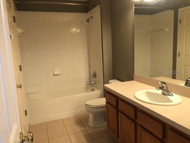 Active With Contract: $1,650 (2 beds, 1 baths, 1252 Square Feet)