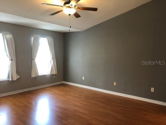Active With Contract: $1,650 (2 beds, 1 baths, 1252 Square Feet)