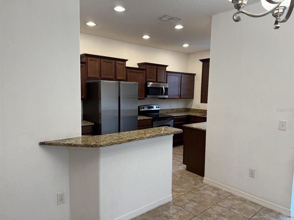 En Venta: $345,000 (3 camas, 2 baños, 1854 Pies cuadrados)