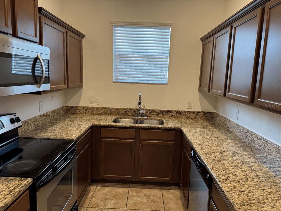 En Venta: $345,000 (3 camas, 2 baños, 1854 Pies cuadrados)