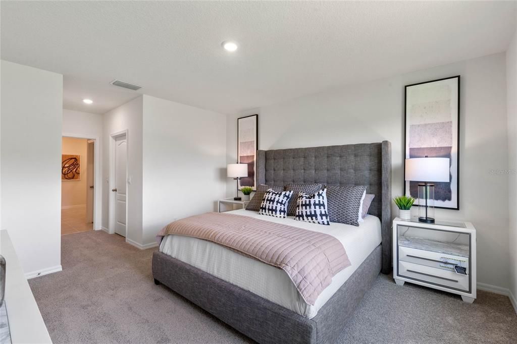 Active With Contract: $328,490 (3 beds, 2 baths, 1672 Square Feet)