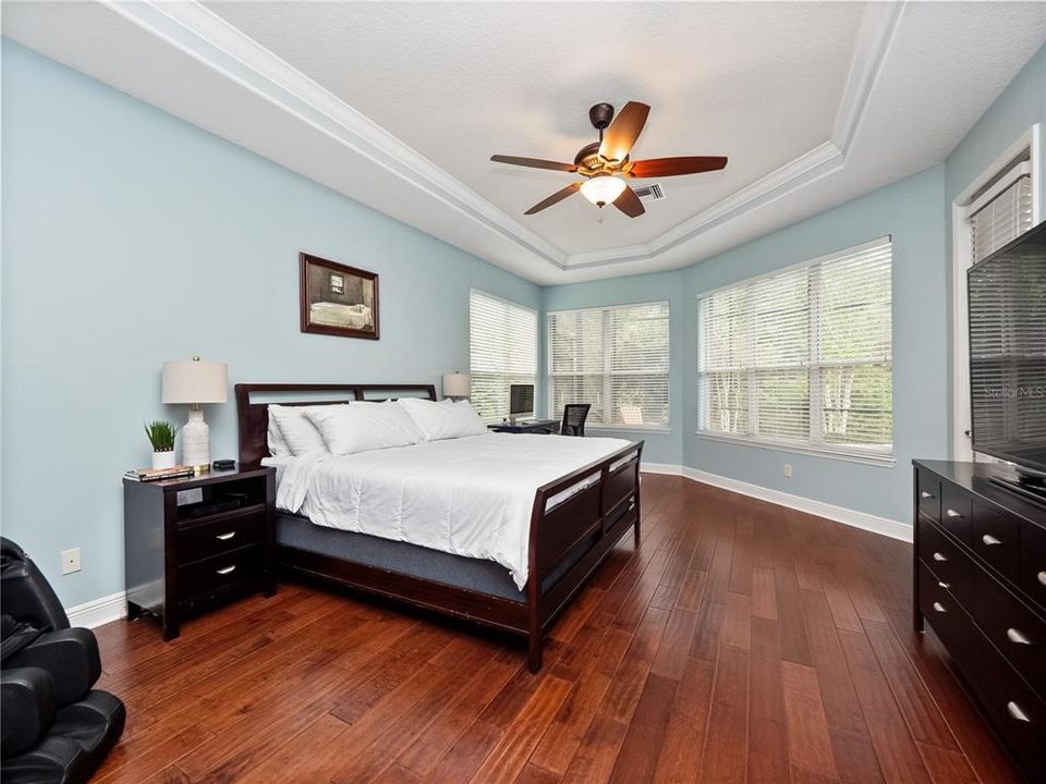 En Venta: $1,060,000 (4 camas, 3 baños, 3121 Pies cuadrados)