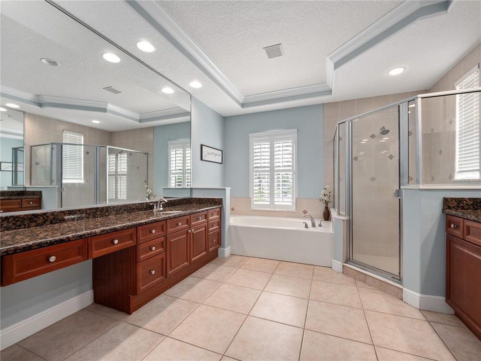 En Venta: $1,060,000 (4 camas, 3 baños, 3121 Pies cuadrados)