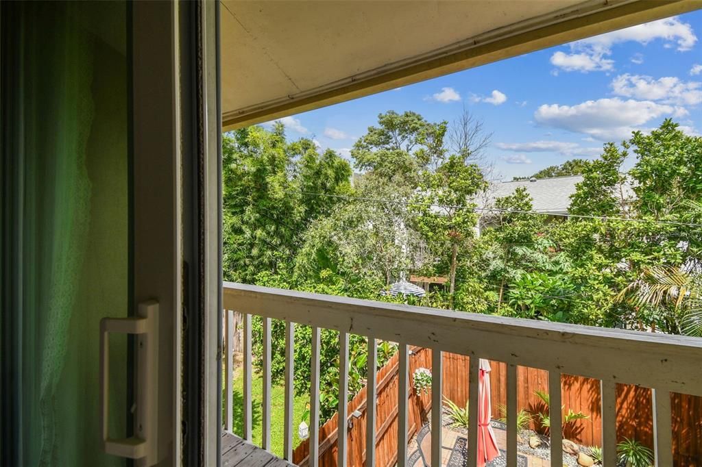 Под контрактом: $3,900 (2 спален, 2 ванн, 1344 Квадратных фут)