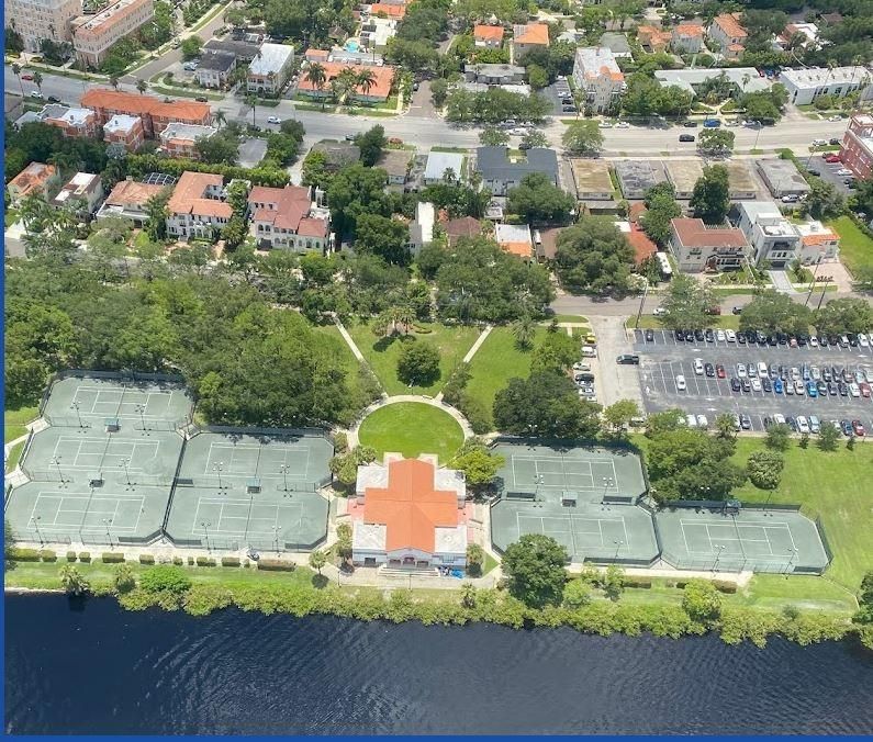 Под контрактом: $3,900 (2 спален, 2 ванн, 1344 Квадратных фут)