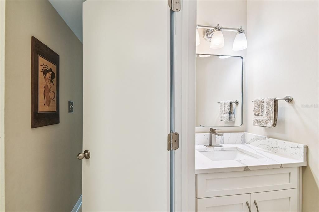 Под контрактом: $3,900 (2 спален, 2 ванн, 1344 Квадратных фут)