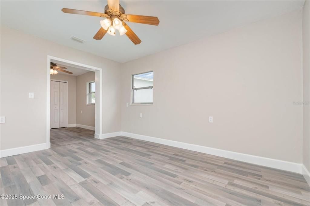 Active With Contract: $249,000 (3 beds, 2 baths, 1224 Square Feet)