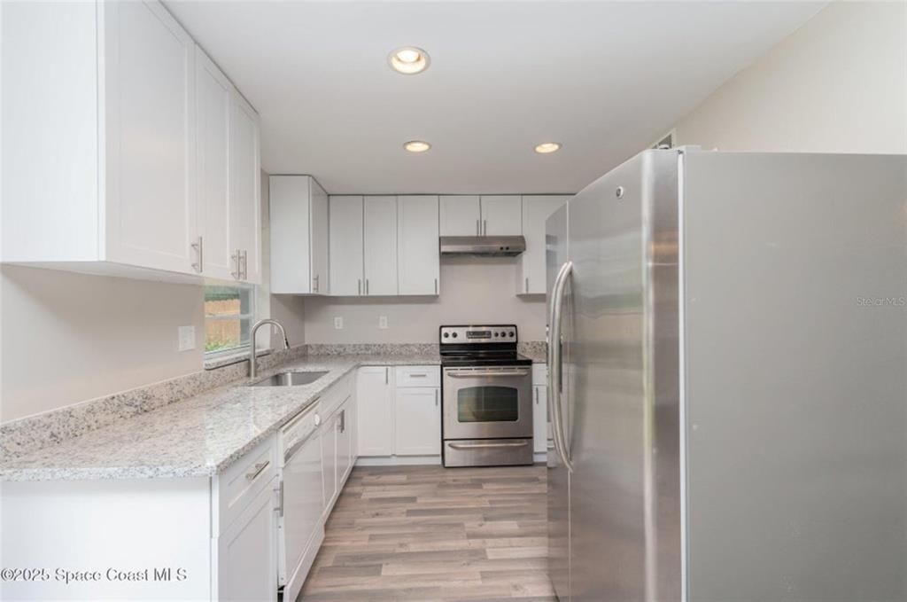 Active With Contract: $249,000 (3 beds, 2 baths, 1224 Square Feet)