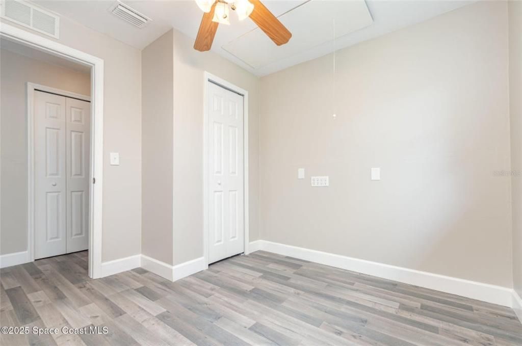 Active With Contract: $249,000 (3 beds, 2 baths, 1224 Square Feet)