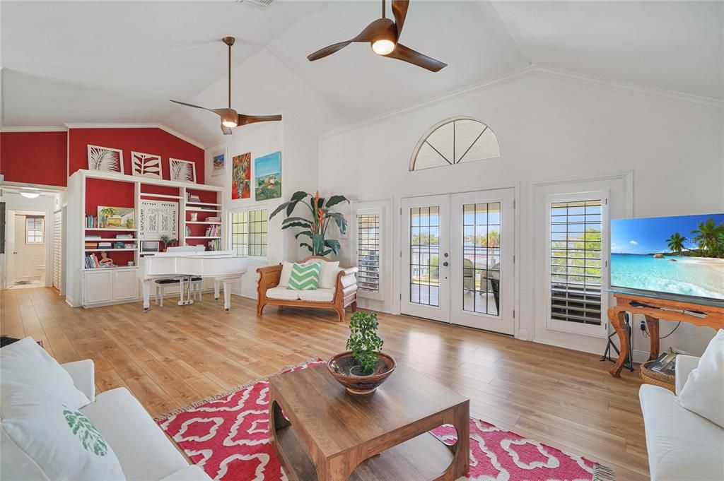 En Renta: $9,900 (3 camas, 2 baños, 1836 Pies cuadrados)