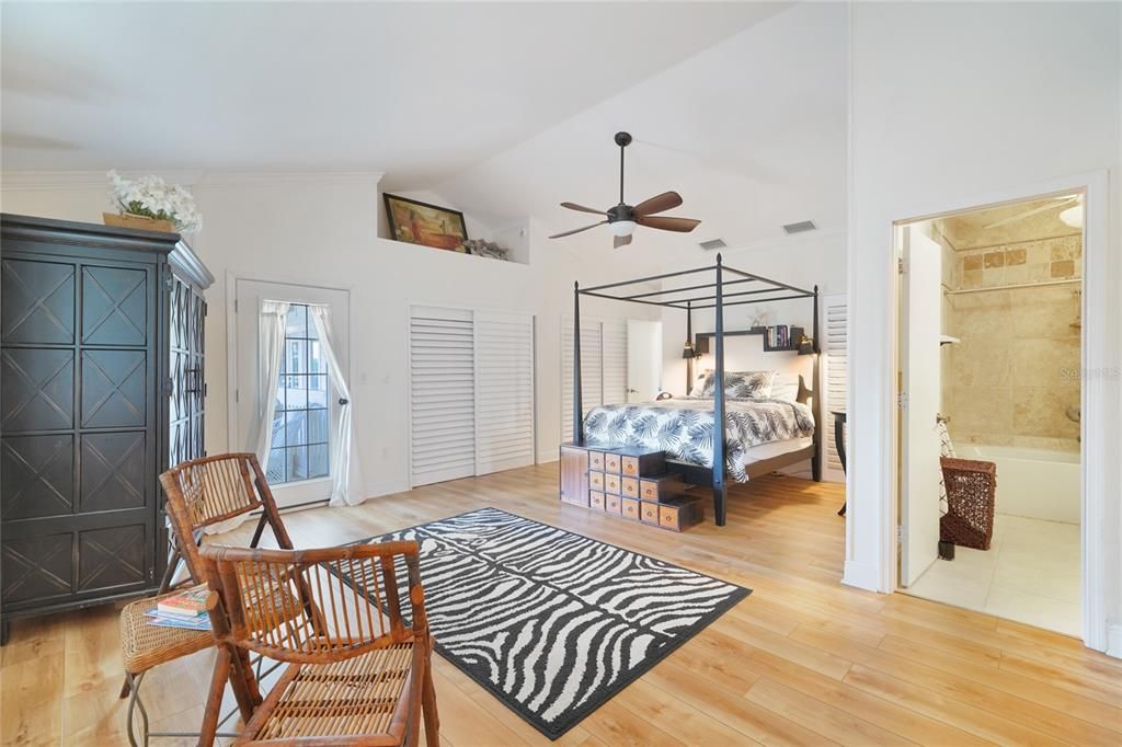 En Renta: $9,900 (3 camas, 2 baños, 1836 Pies cuadrados)