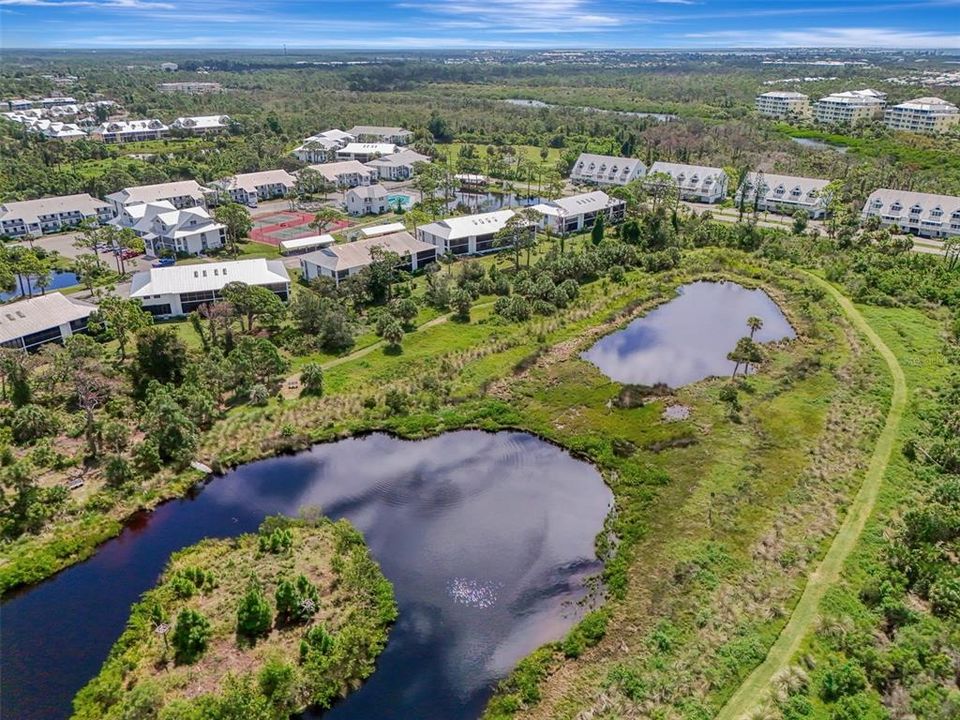 合同活跃: $138,900 (2 贝兹, 2 浴室, 1092 平方英尺)