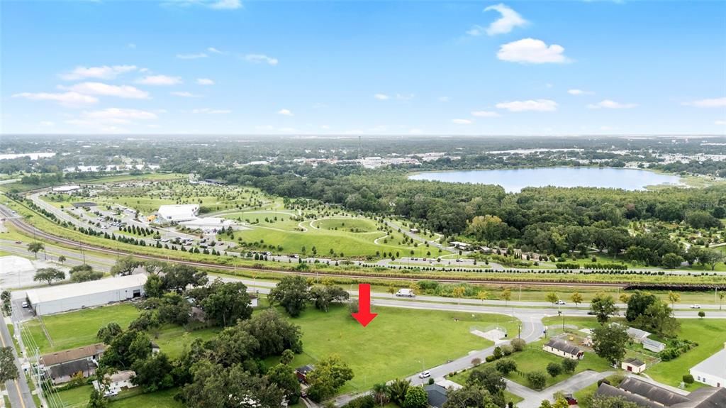 待售: $1,300,000 (0.18 acres)