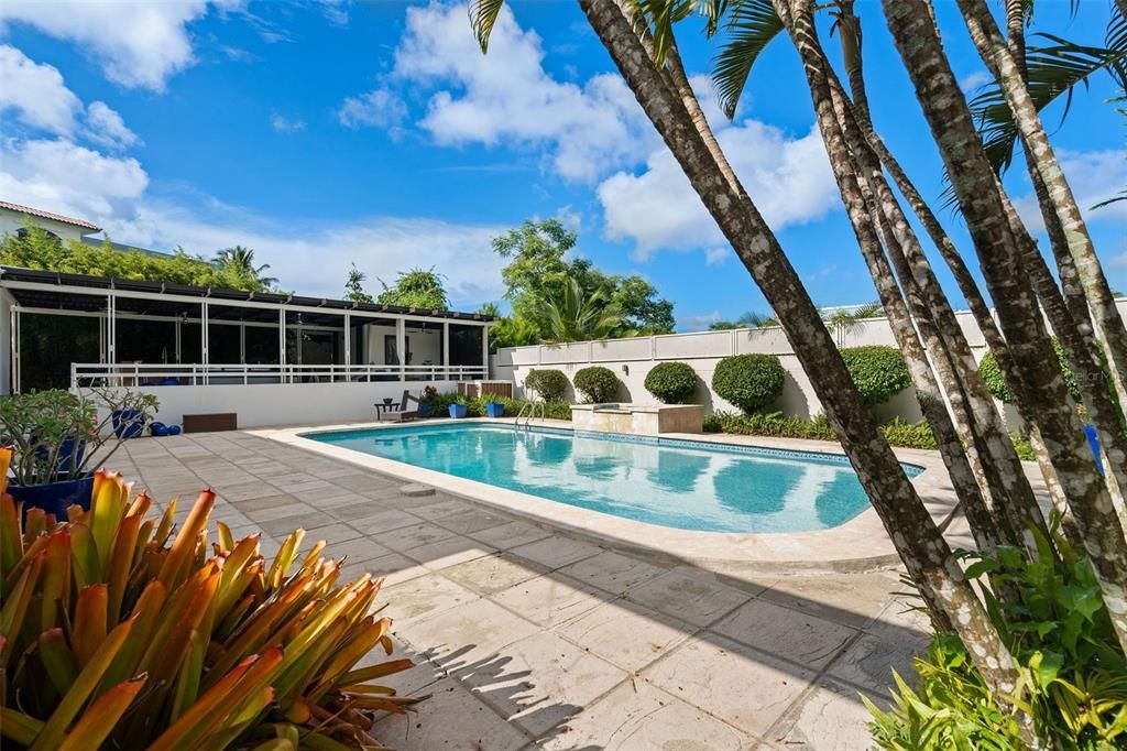 Active With Contract: $1,250,000 (5 beds, 4 baths, 4062 Square Feet)