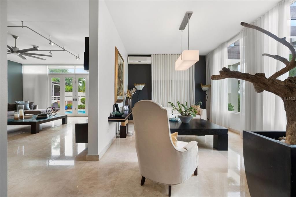 Active With Contract: $1,250,000 (5 beds, 4 baths, 4062 Square Feet)