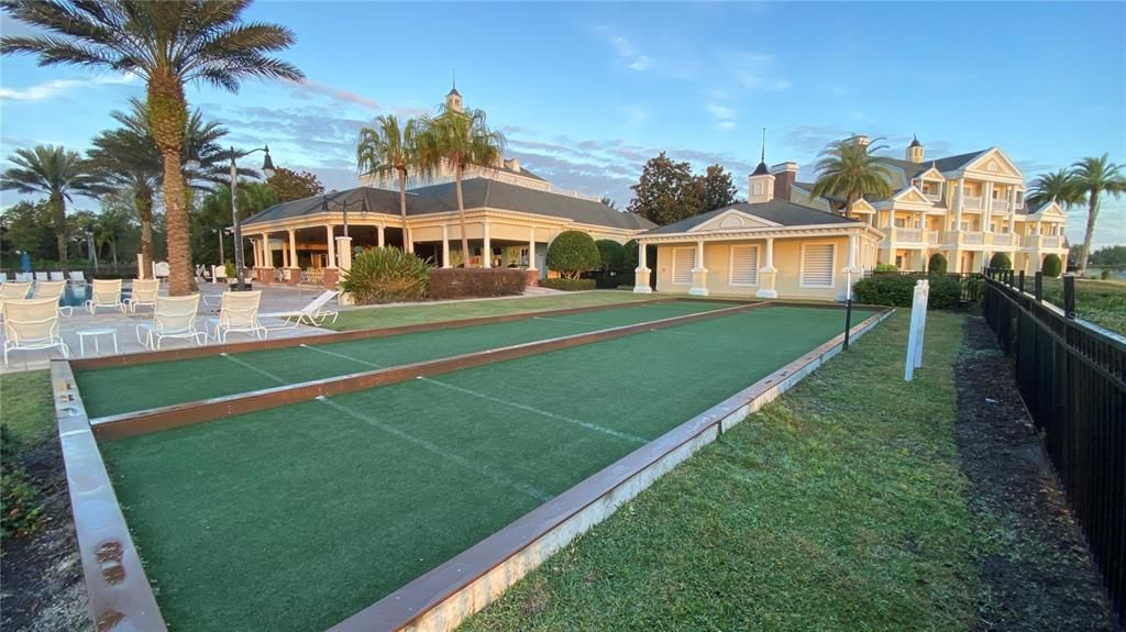 待售: $449,000 (0.23 acres)