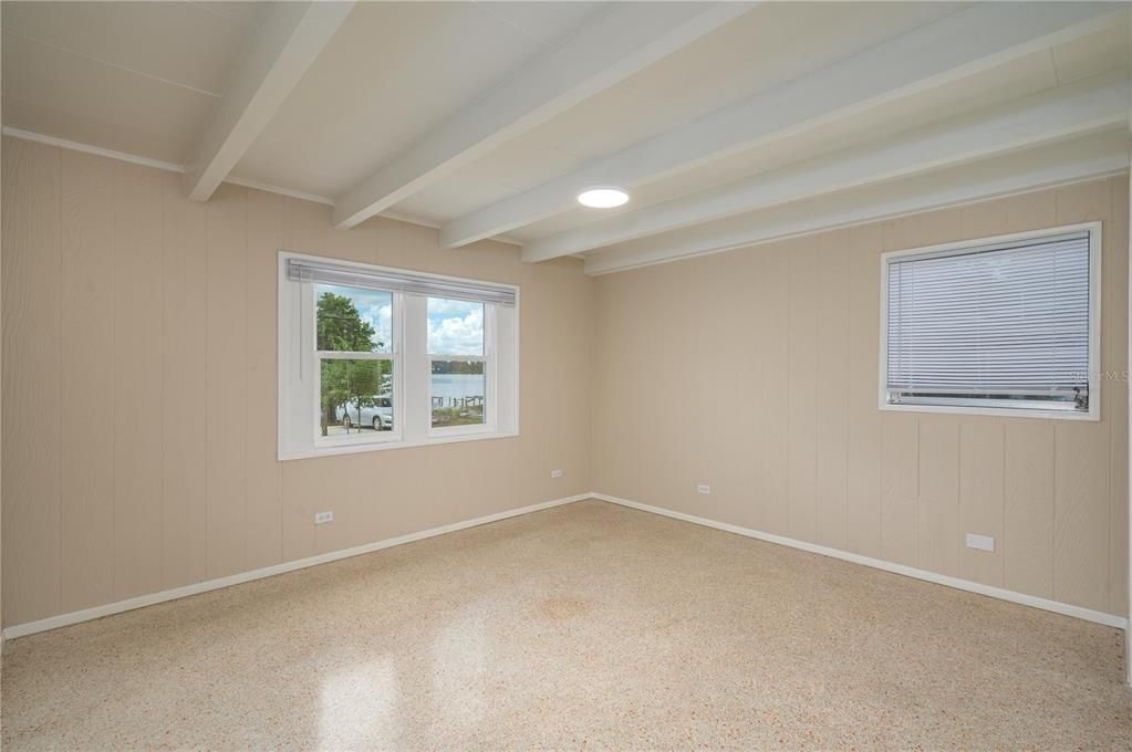 En Venta: $273,000 (2 camas, 2 baños, 1472 Pies cuadrados)