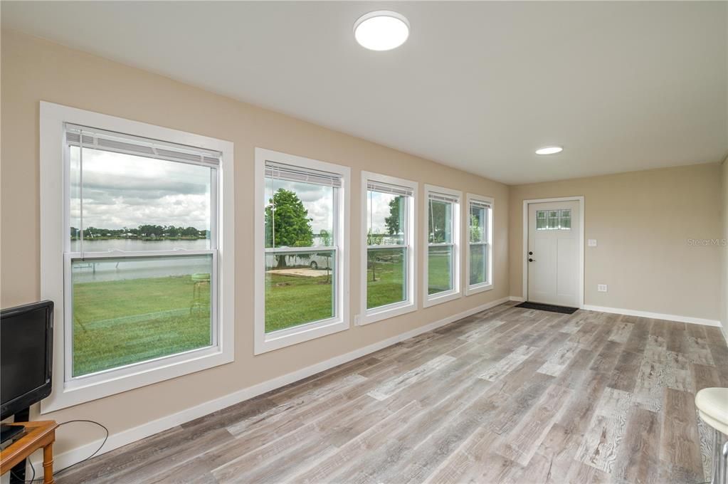 En Venta: $273,000 (2 camas, 2 baños, 1472 Pies cuadrados)