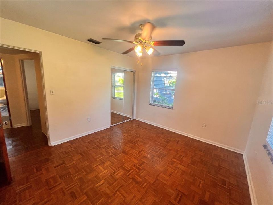 Active With Contract: $1,895 (2 beds, 1 baths, 1100 Square Feet)