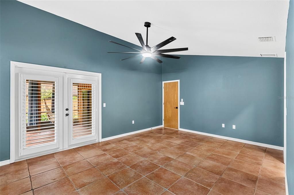 For Sale: $485,000 (3 beds, 2 baths, 1864 Square Feet)