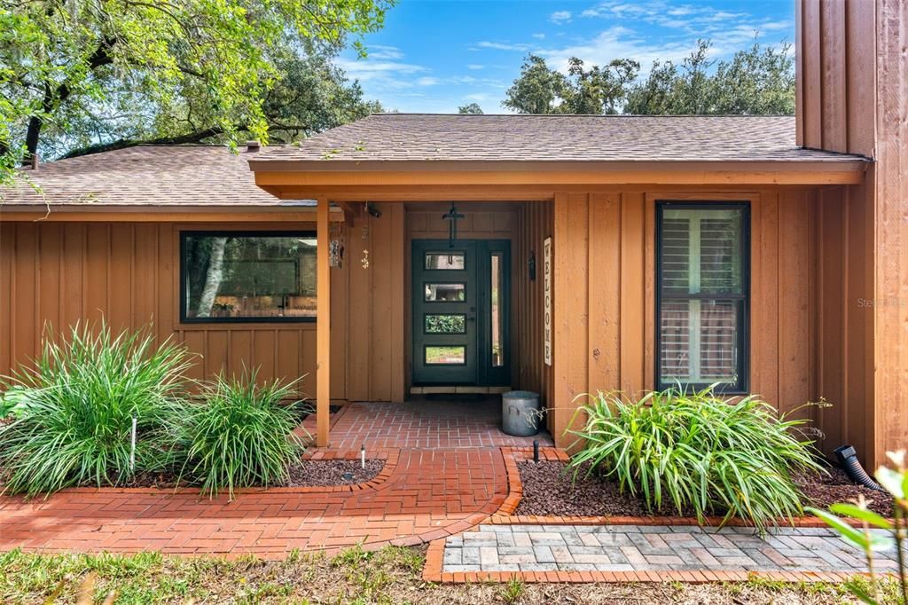 For Sale: $485,000 (3 beds, 2 baths, 1864 Square Feet)