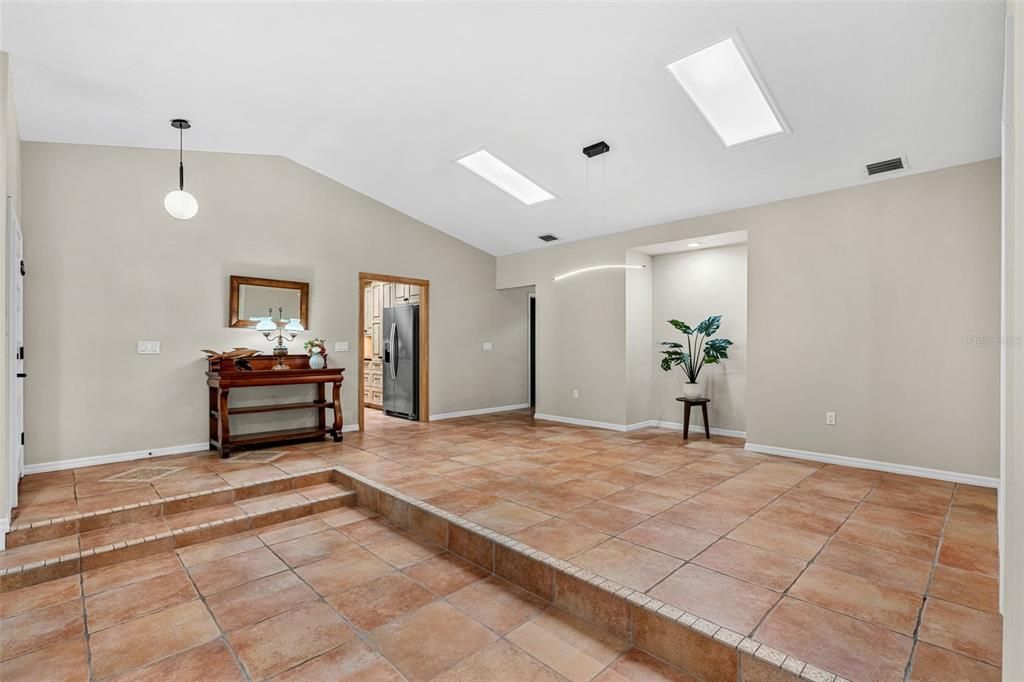 For Sale: $485,000 (3 beds, 2 baths, 1864 Square Feet)