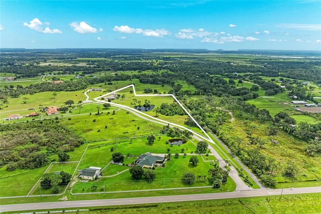 For Sale: $1,496,000 (4 beds, 4 baths, 3192 Square Feet)